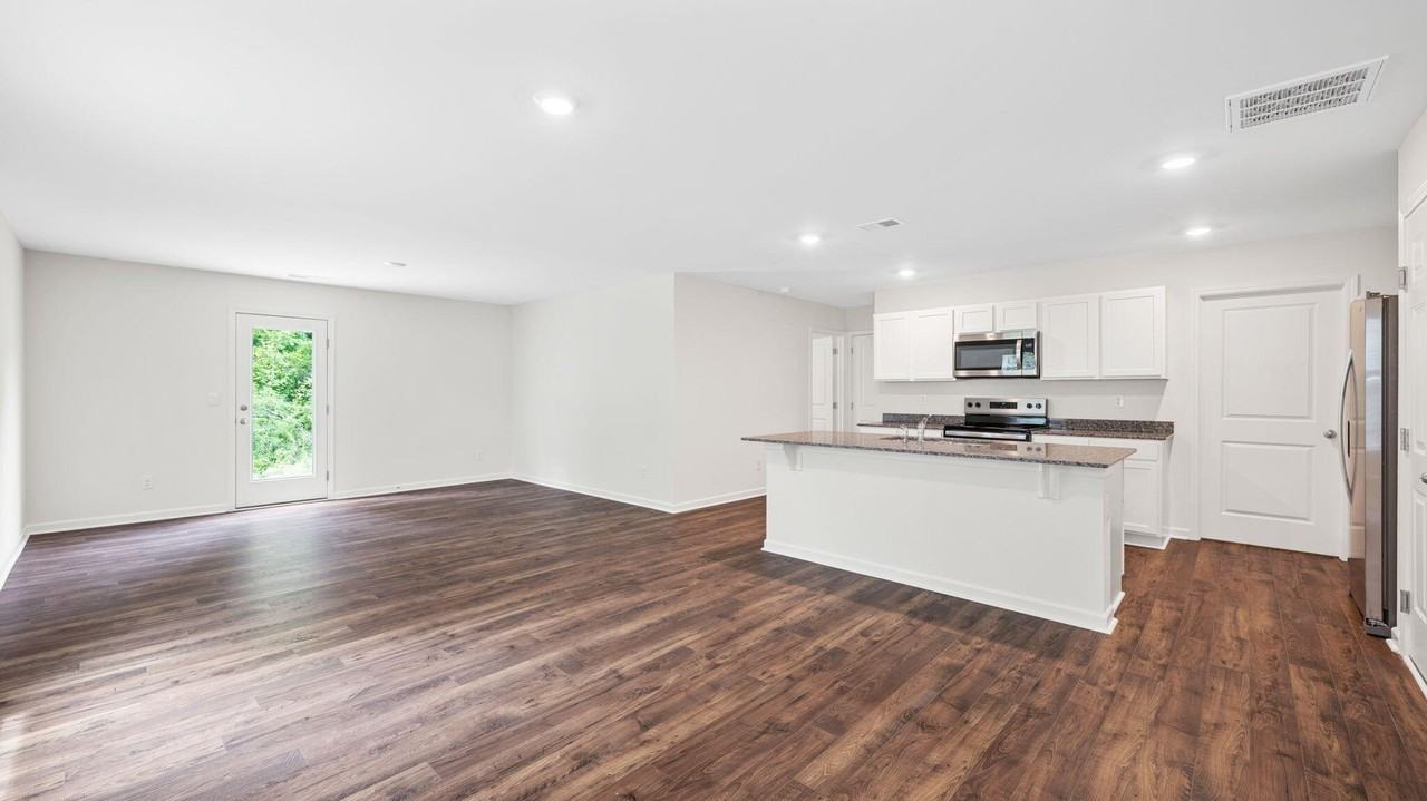 271 Quarter St - Photo 6 of 29
