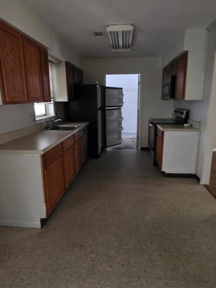 3742 Caspian Dr - Photo 7 of 19