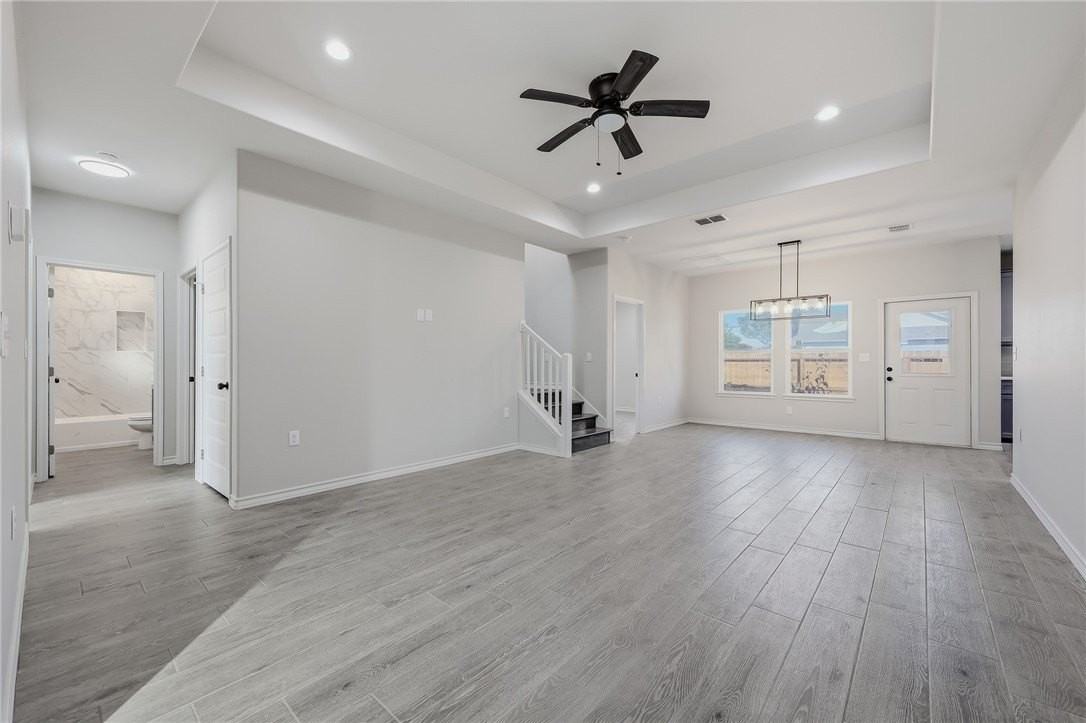 714 Mereet Dr - Photo 5 of 25