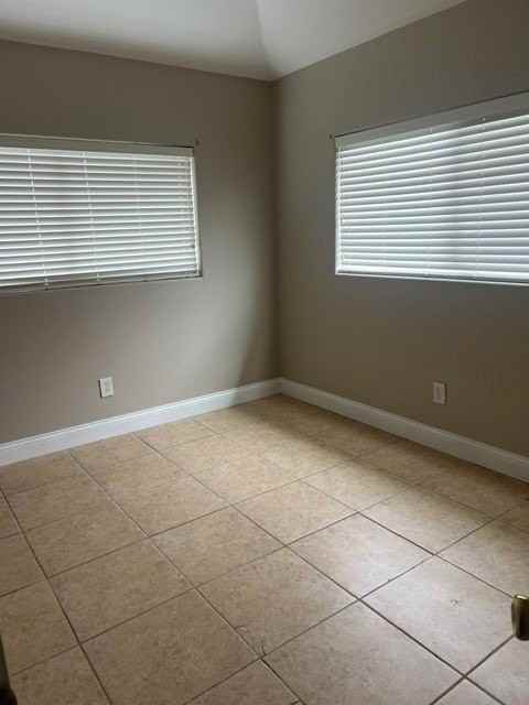 914 Recreation Dr - Photo 5 of 13