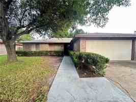featured image of 2114 Saint Charles Dr