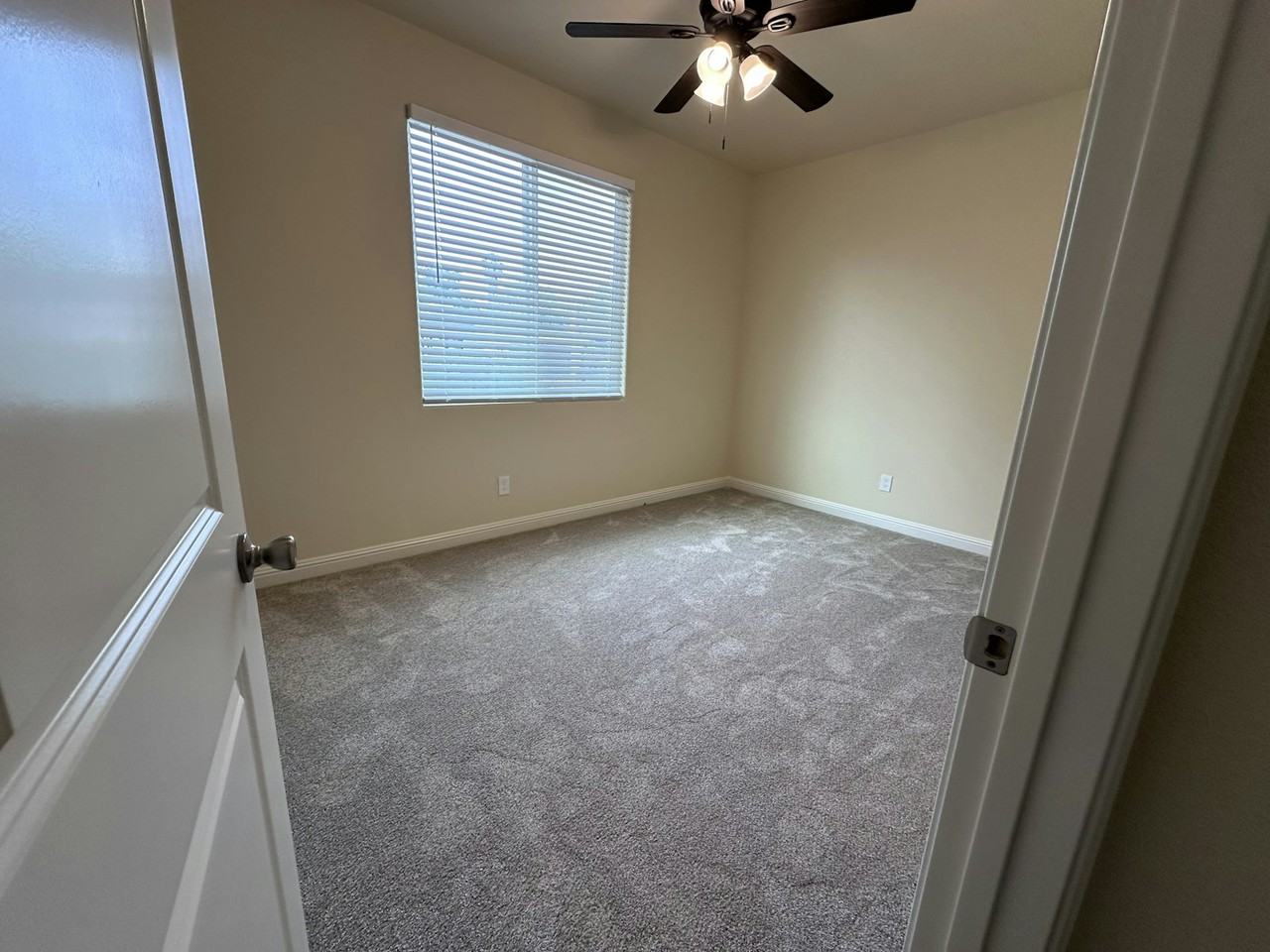 5118 Oleander Drive - Photo 3 of 9