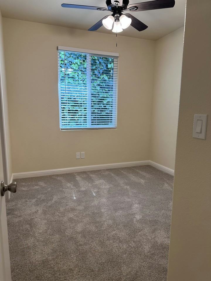 5118 Oleander Drive - Photo 4 of 9