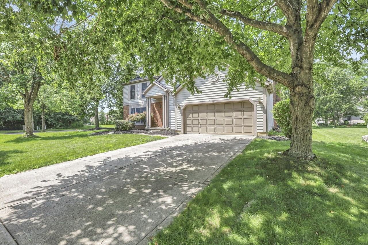 7641 Finbarr Ct - Photo 3 of 30