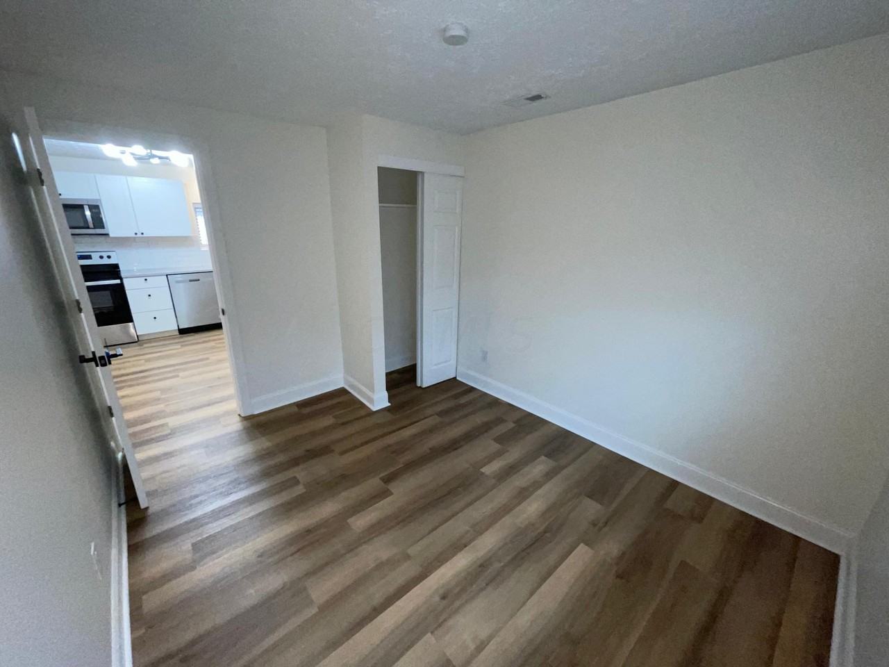 1855 Tanis Dr - Photo 5 of 15