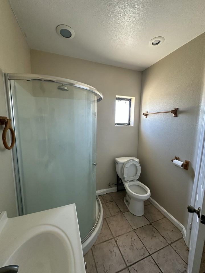 23558 Tamyran Rd - Photo 6 of 9