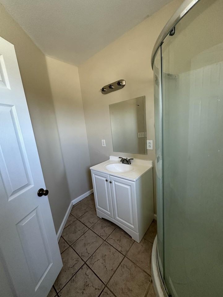 23558 Tamyran Rd - Photo 7 of 9