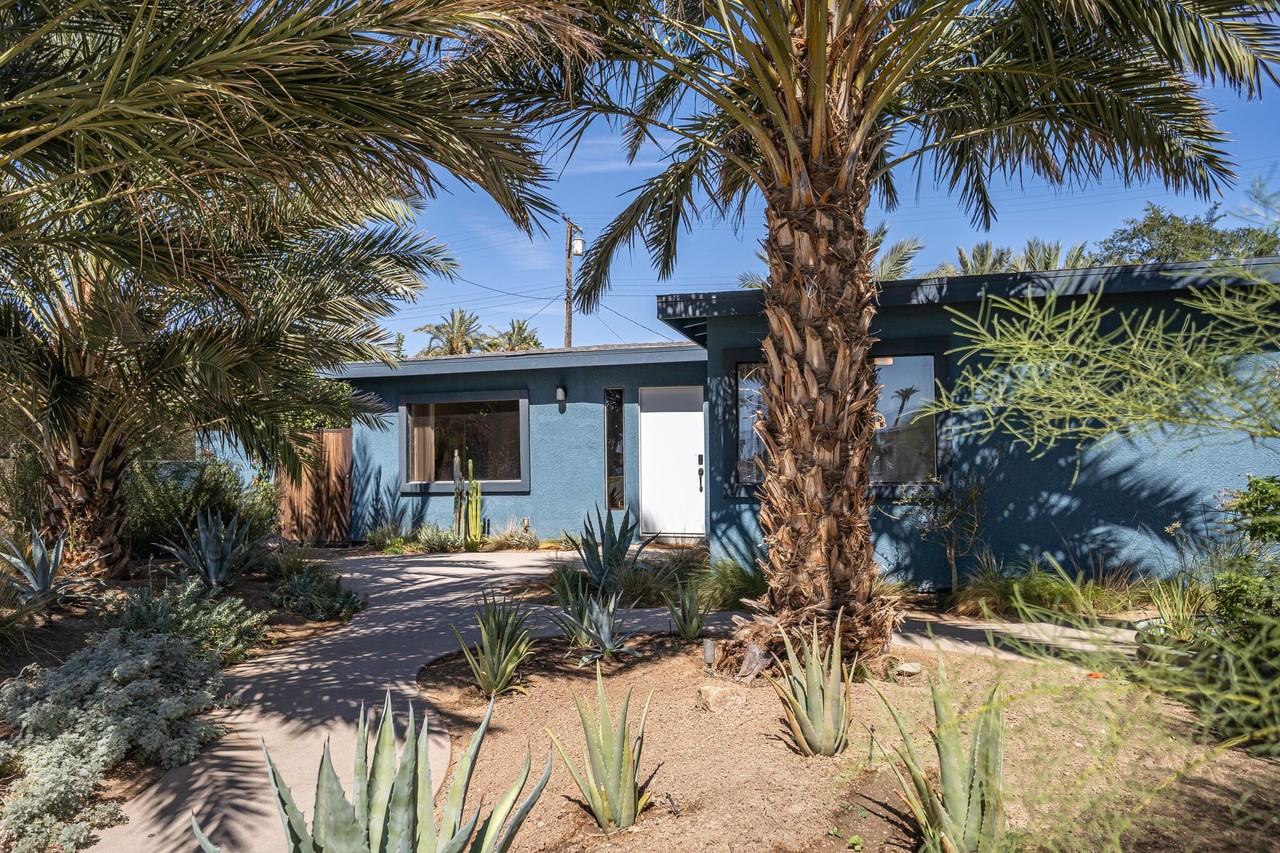 44828 Rubidoux St - Photo 2 of 40