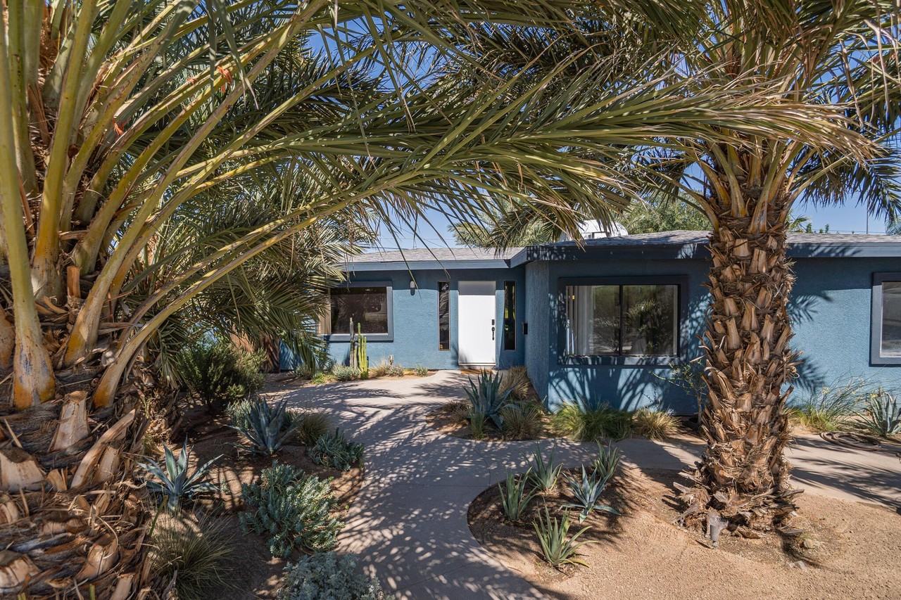 44828 Rubidoux St - Photo 3 of 40