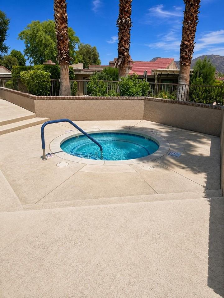 48973 Canyon Crest Ln - Photo 5 of 38