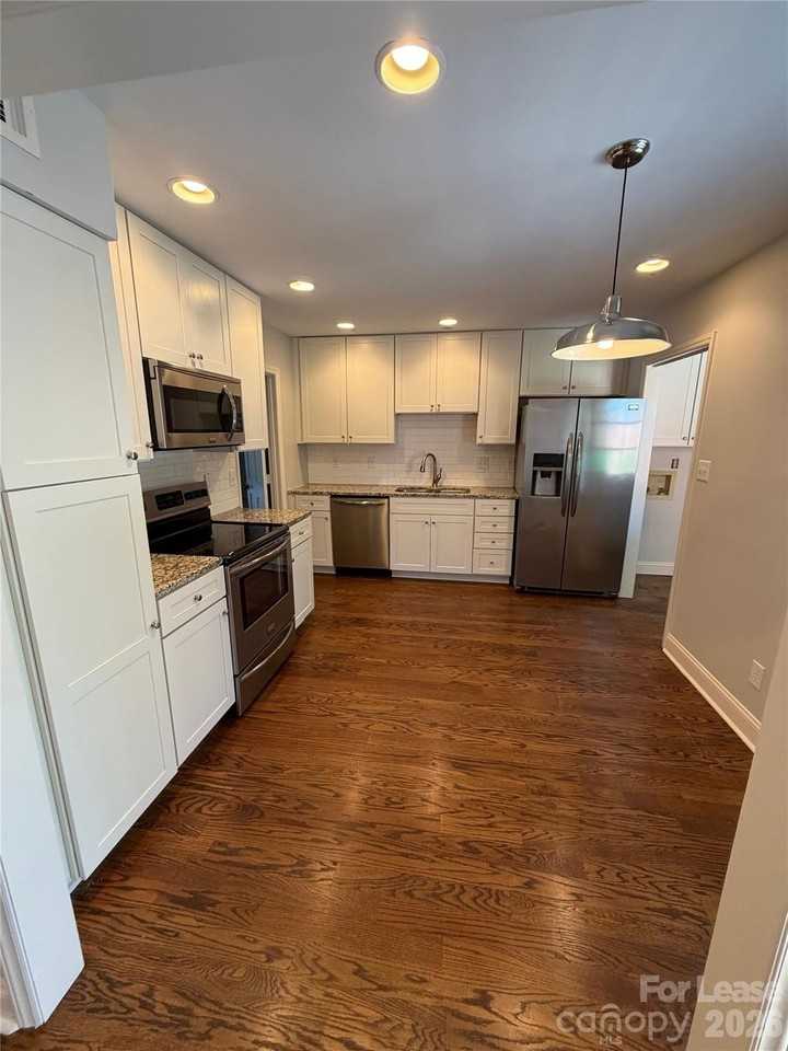 6648 Bunker Hill Cir - Photo 6 of 25