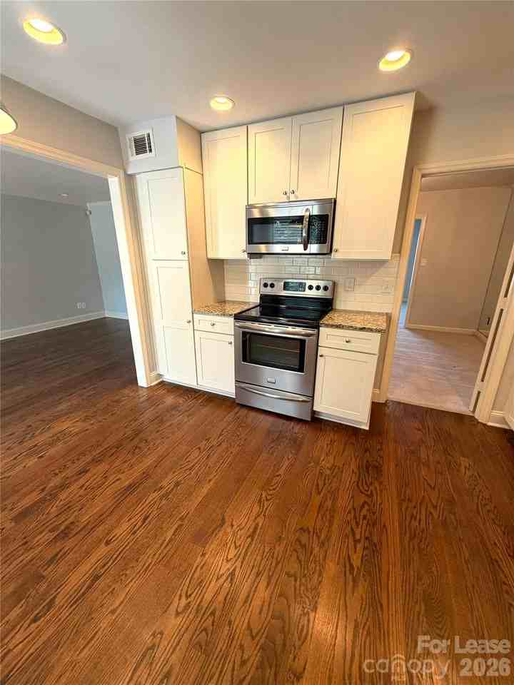6648 Bunker Hill Cir - Photo 7 of 25
