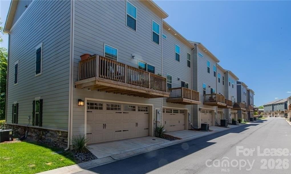 3023 Salix Bend Dr - Photo 3 of 20