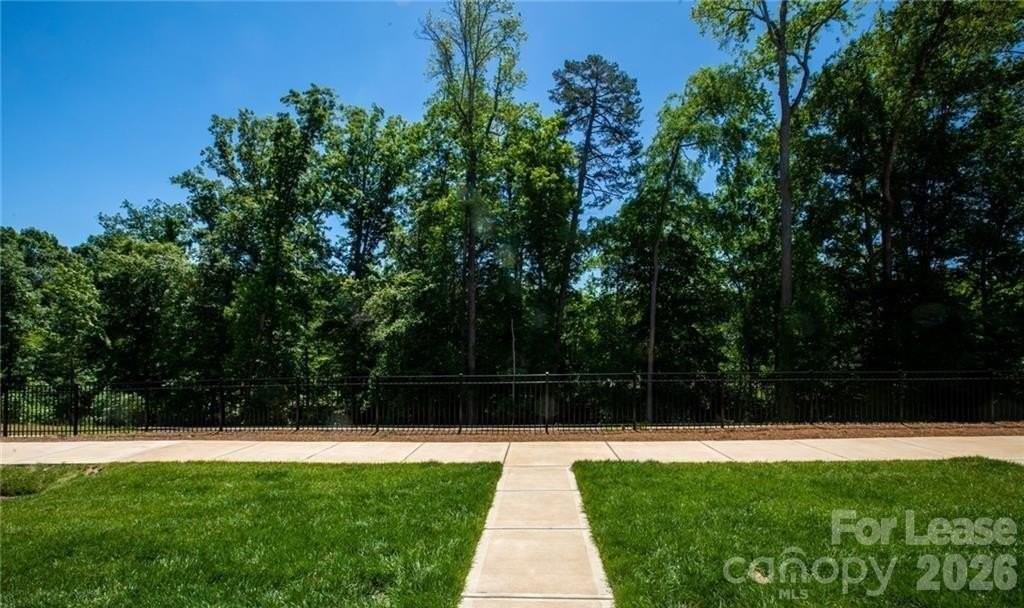 3023 Salix Bend Dr - Photo 4 of 20