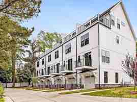 featured image of 1405 Kenilworth Ave