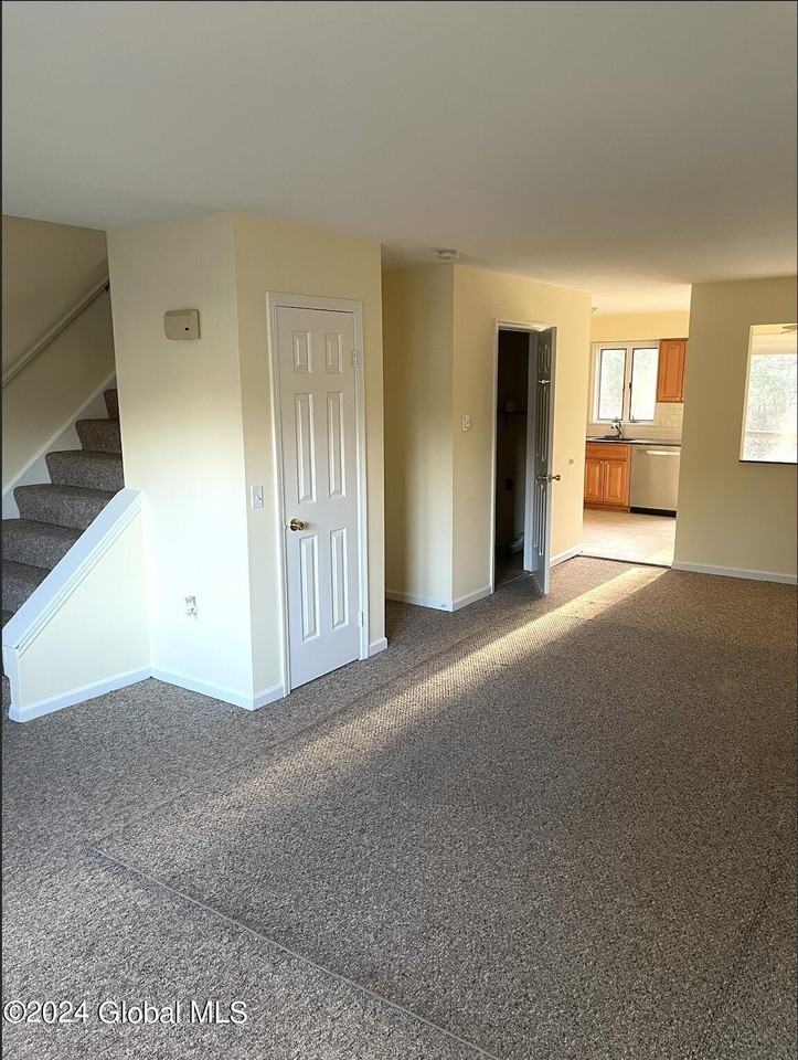 23 Woodridge Cir #A - Photo 6 of 21