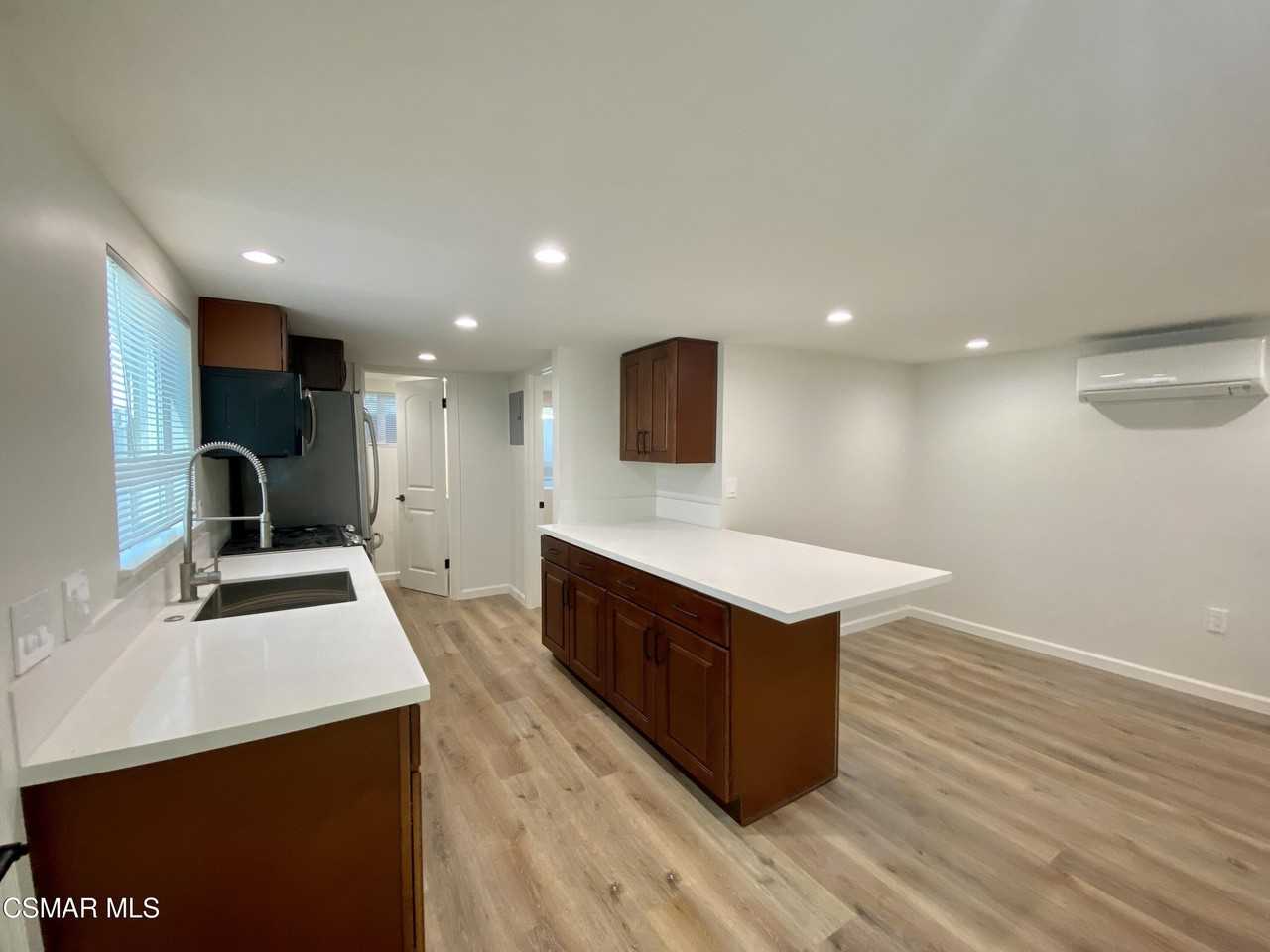 423 Saratoga St #3-4 - Photo 3 of 22