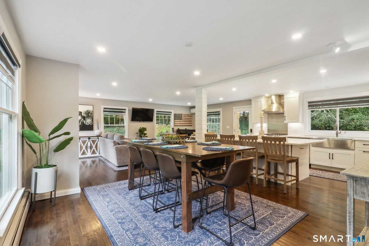 60 Little Meadow Rd - Photo 2 of 28