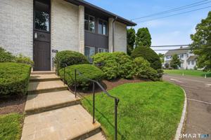 featured image of 247 Hamilton Ave #3