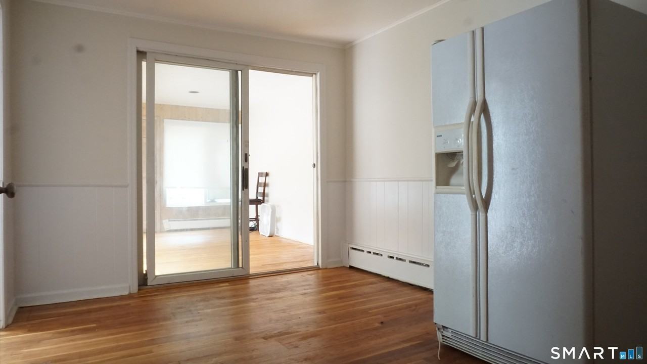 72 Noble St #BACK - Photo 2 of 9