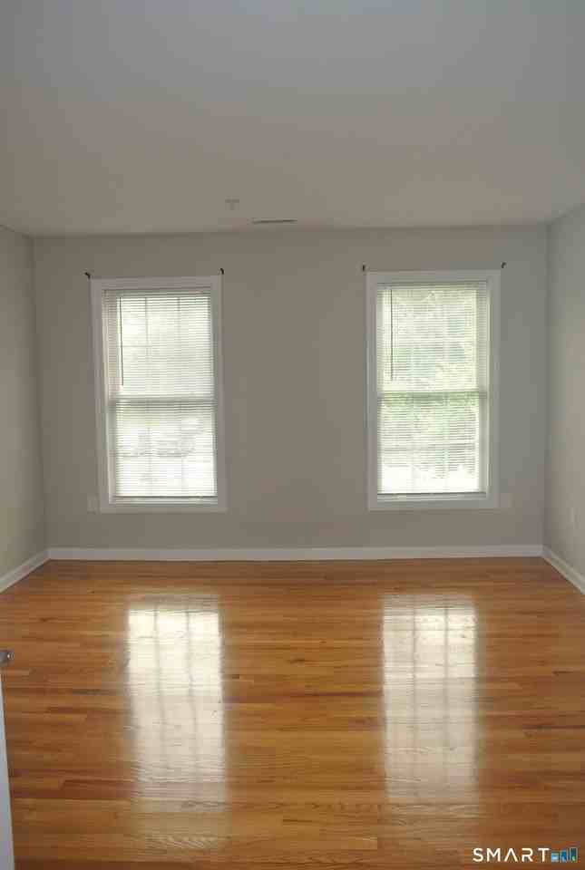 670 Boston Post Rd #5 - Photo 5 of 18