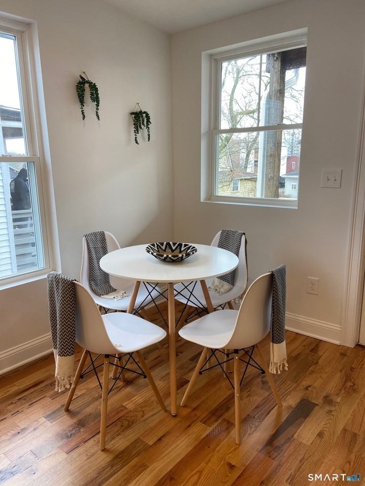 75 Henry St - Photo 2 of 6
