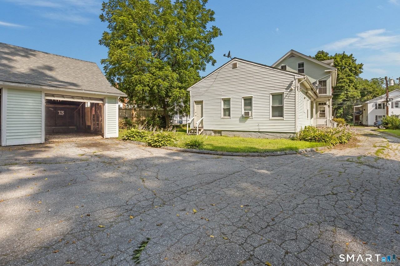 63 Reynolds St #B - Photo 4 of 27