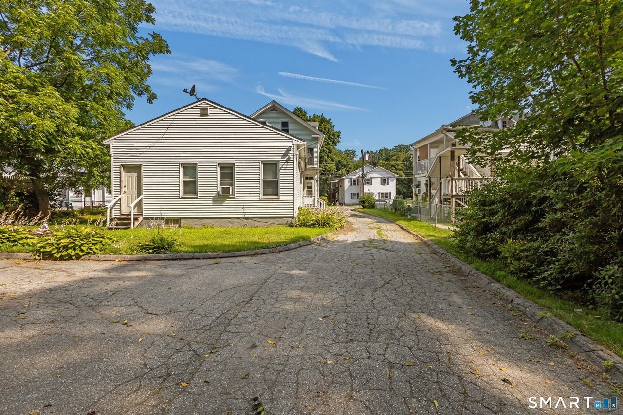 63 Reynolds St #B - Photo 5 of 27