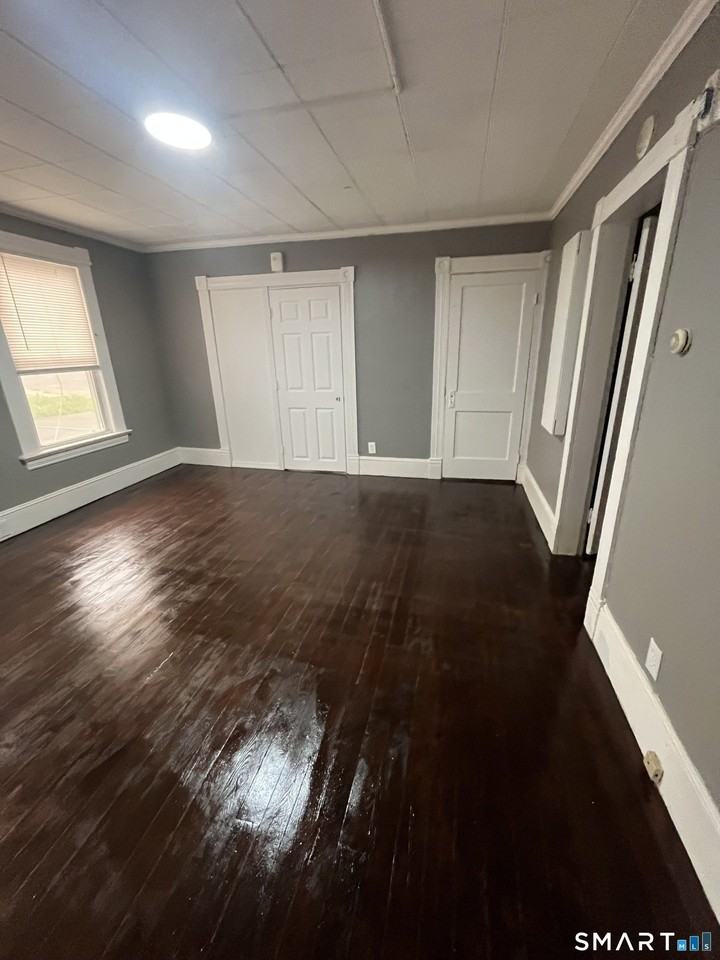 11 Addison St #1stFL - Photo 3 of 3