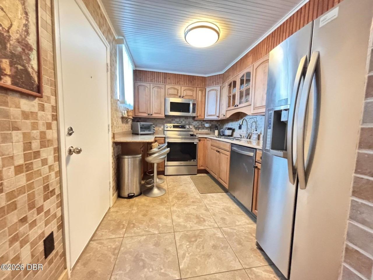2727 N Atlantic Ave #511 - Photo 6 of 32