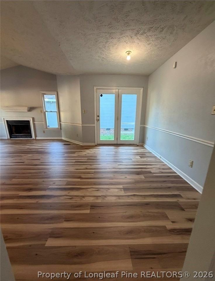 3023 Copenhagen Dr - Photo 3 of 10