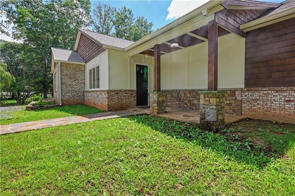 2909 Jones Mill Rd - Photo 3 of 44