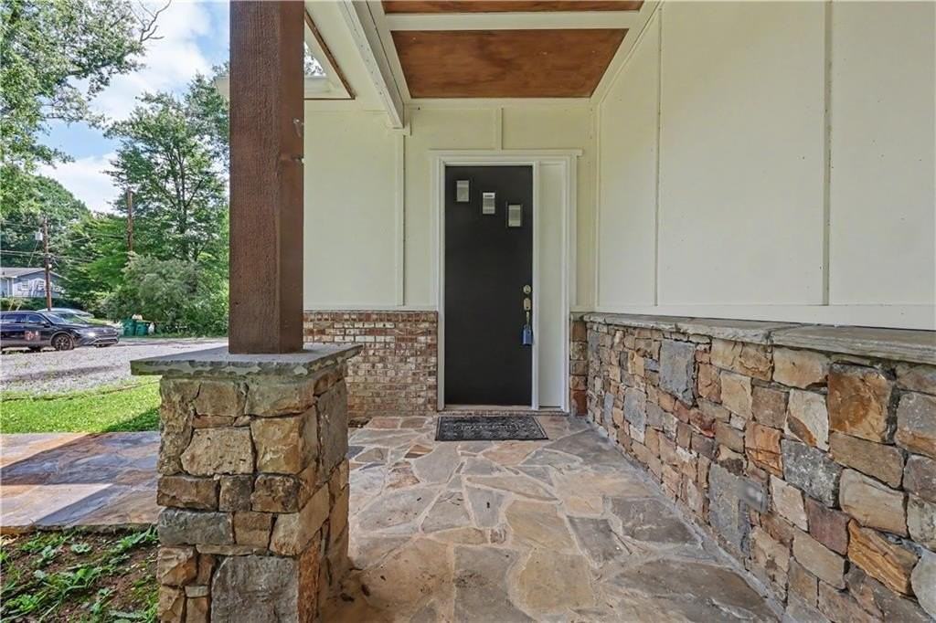 2909 Jones Mill Rd - Photo 4 of 44