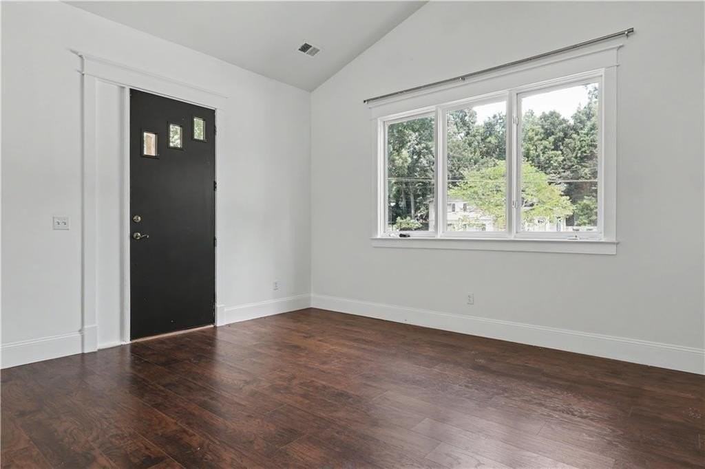 2909 Jones Mill Rd - Photo 5 of 44
