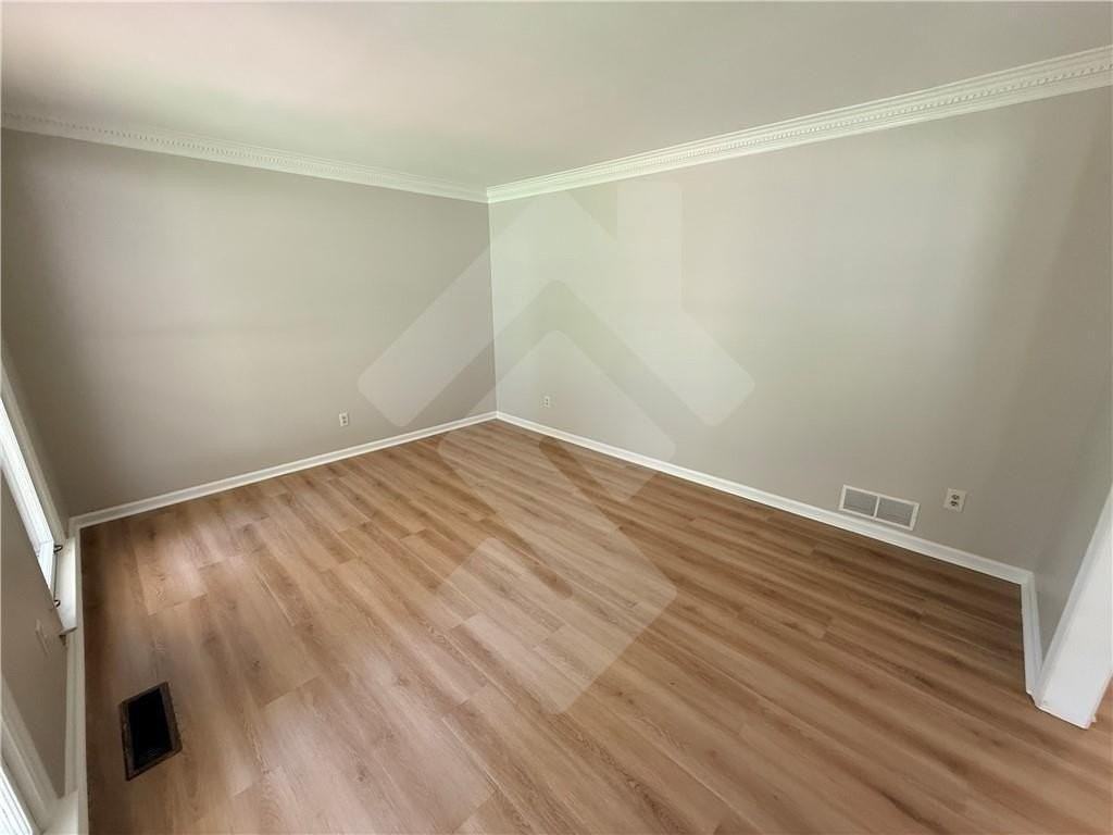 2890 Brookcliff Ln - Photo 4 of 50