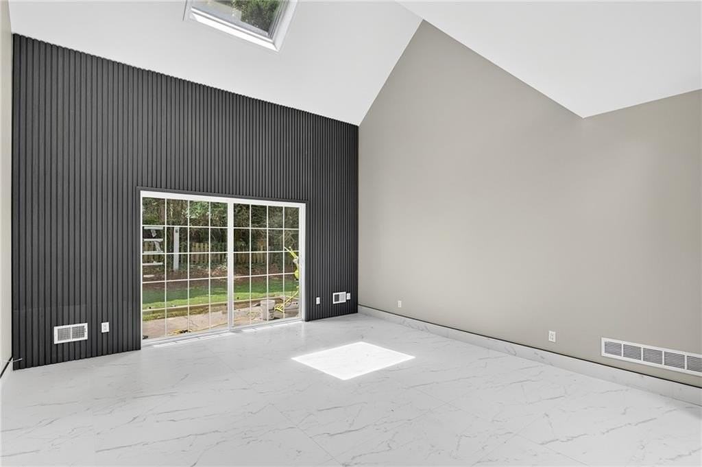 475 Trammell Dr - Photo 4 of 45