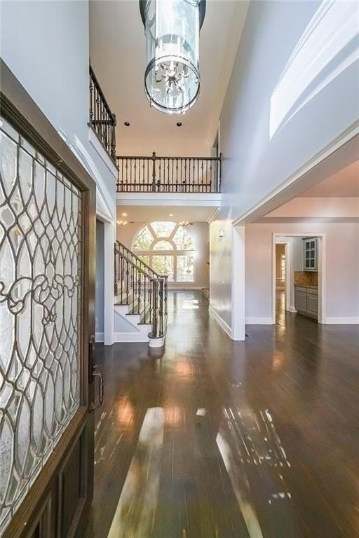 2747 Lockerly Ln - Photo 2 of 24