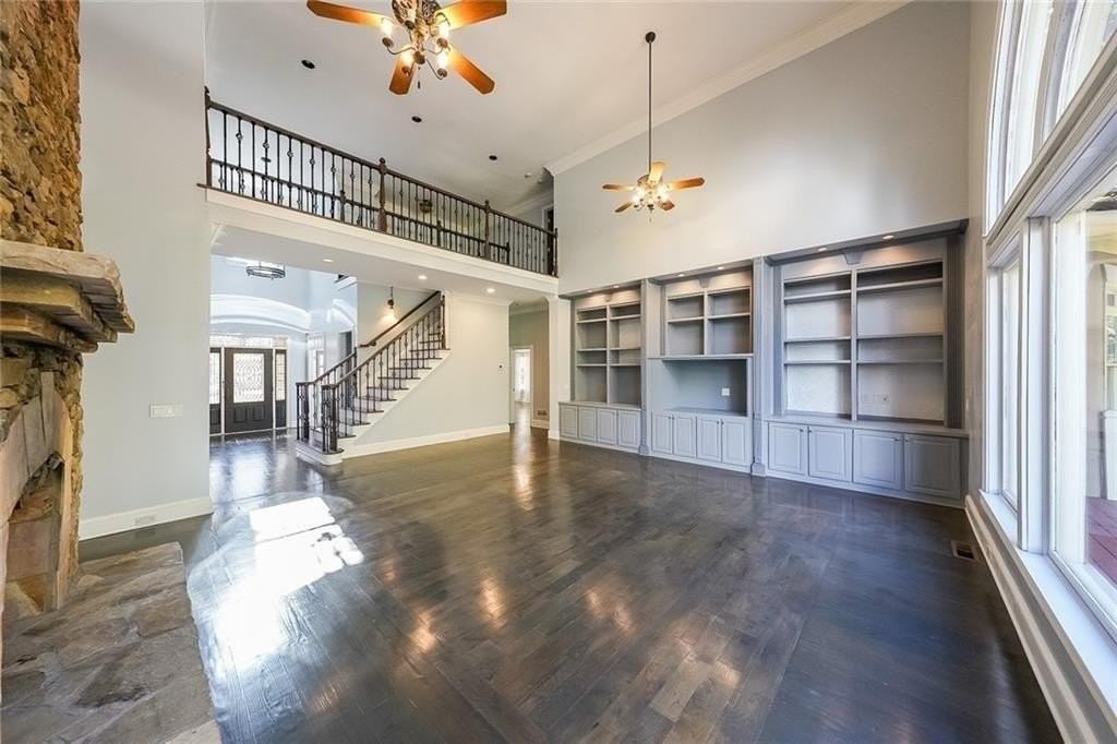 2747 Lockerly Ln - Photo 6 of 24