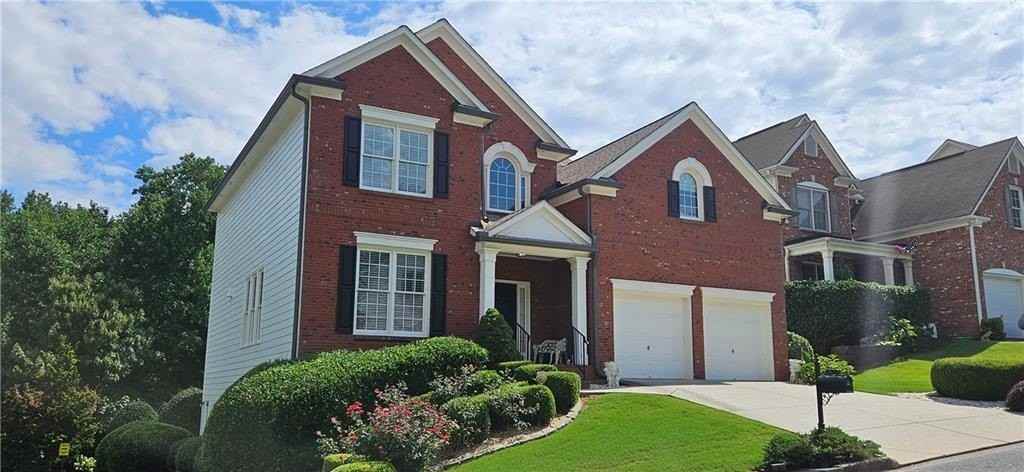 647 Maple Grove Way - Photo 2 of 37