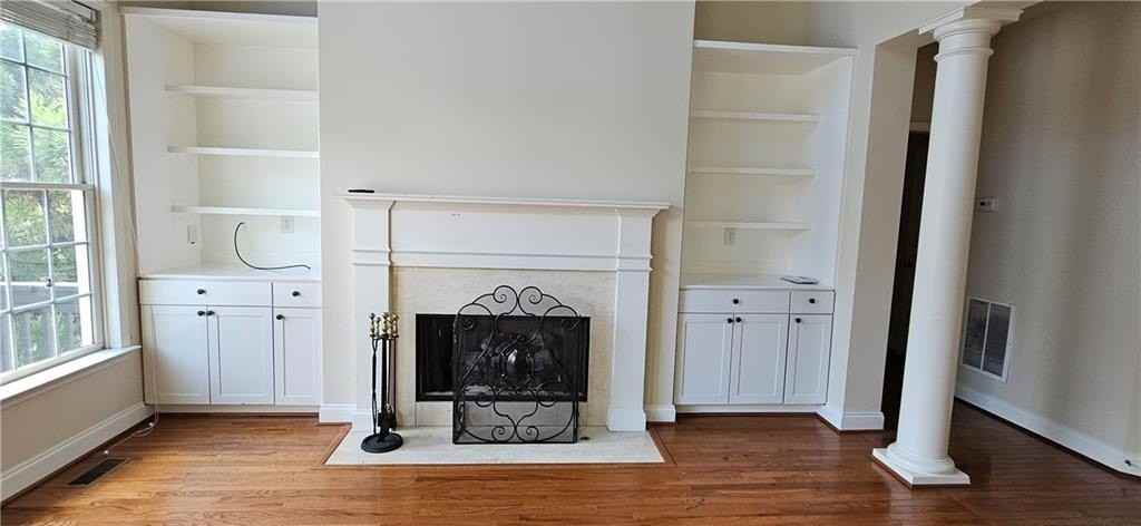 647 Maple Grove Way - Photo 6 of 37
