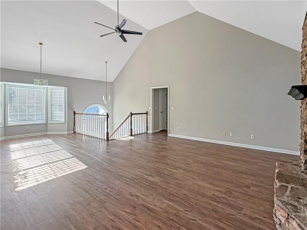 5885 Sarah Orr Ln - Photo 6 of 26