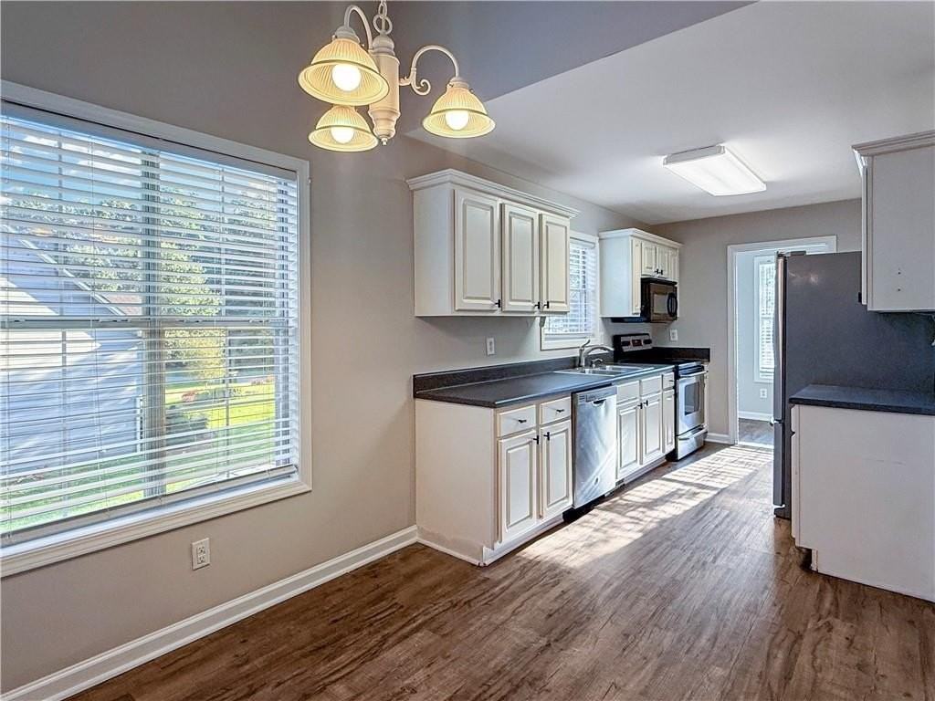 5885 Sarah Orr Ln - Photo 7 of 26