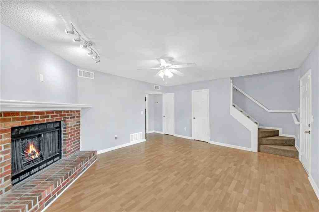 4000 Sand Wedge Cir Nw - Photo 6 of 20