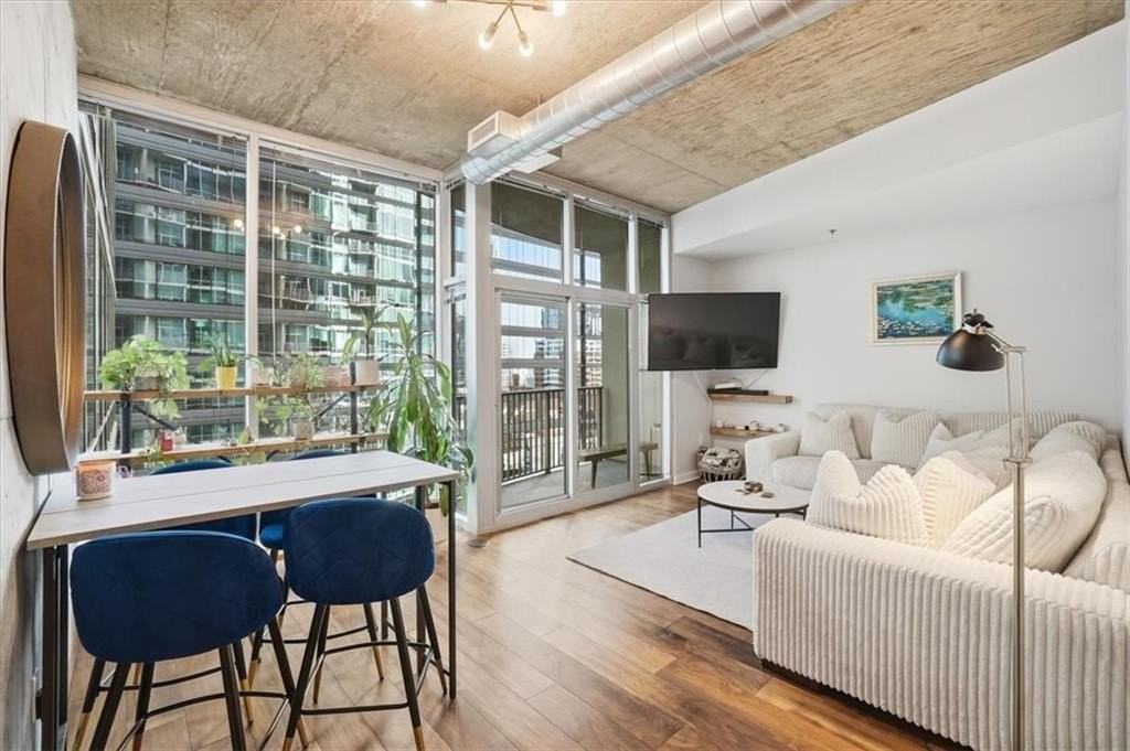 923 Peachtree St Ne #1221