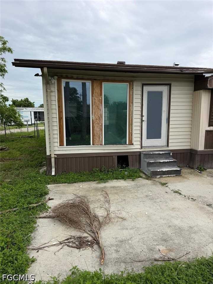 130 Lantern Pl - Photo 4 of 15