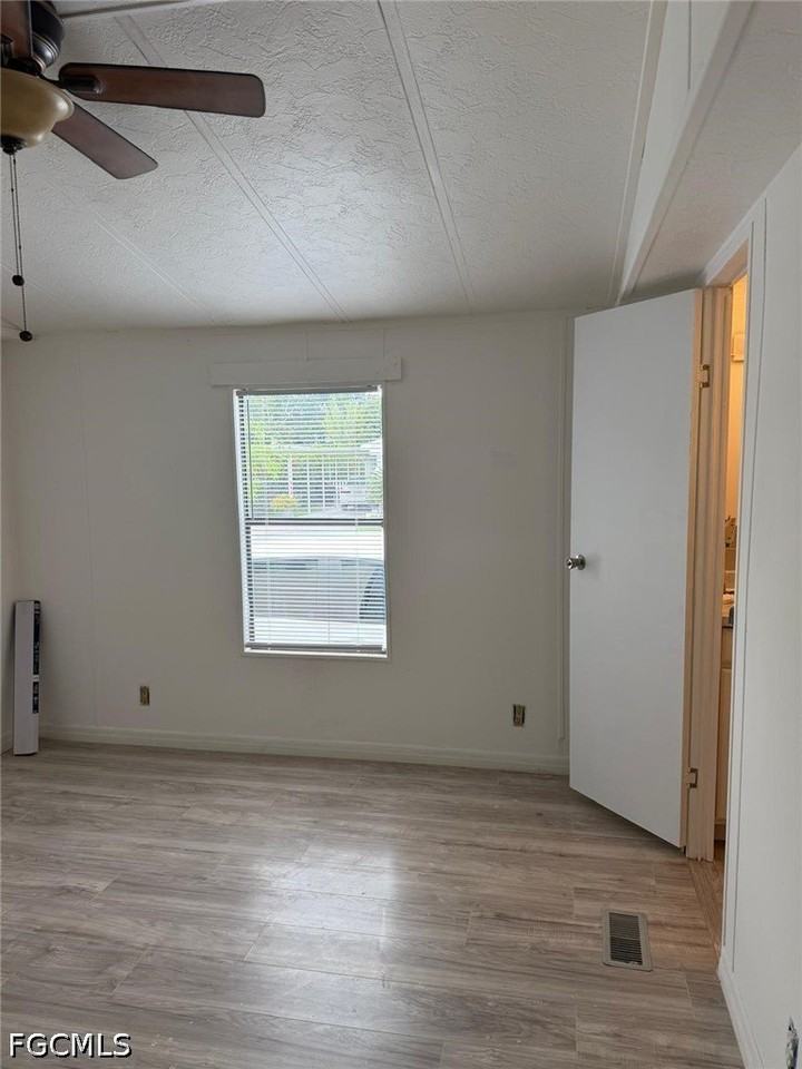 130 Lantern Pl - Photo 7 of 15