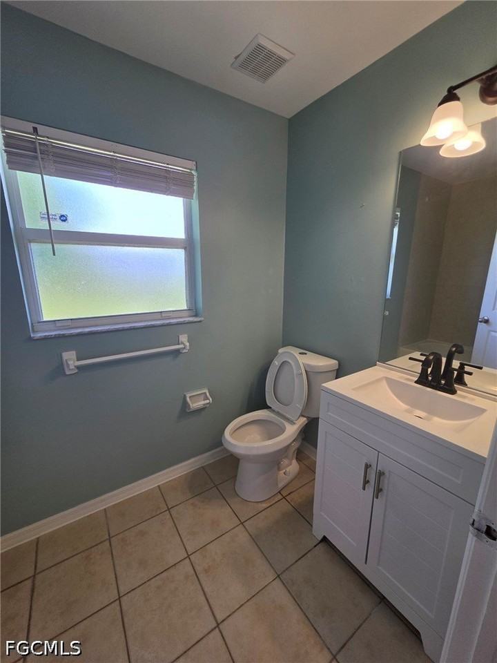 2422 Vernon Ave S - Photo 6 of 13
