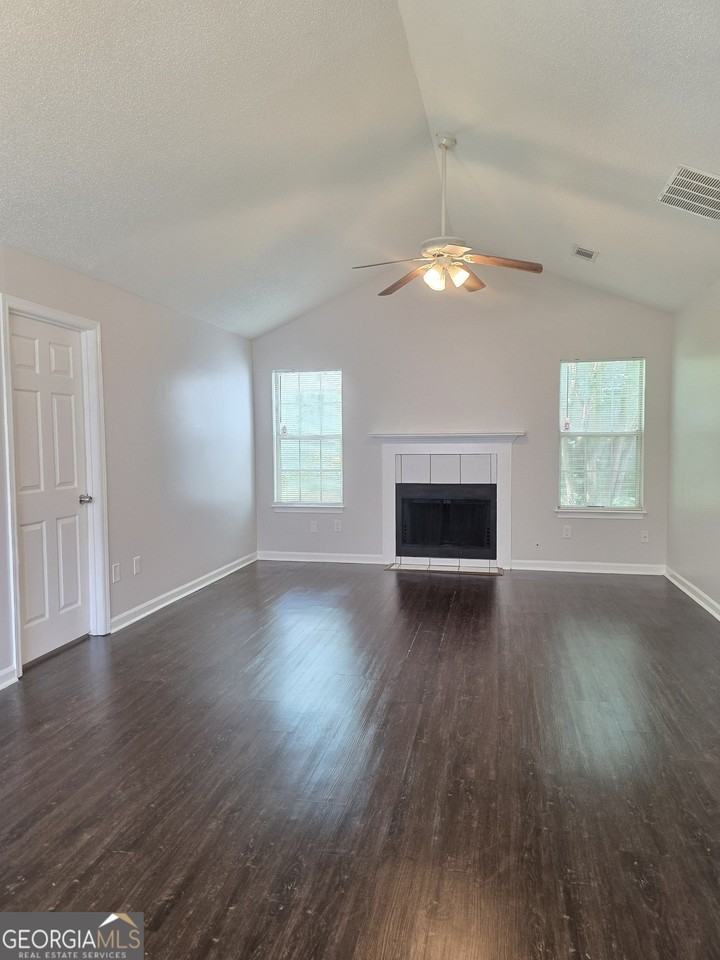 1504 Cain Ct N - Photo 4 of 20