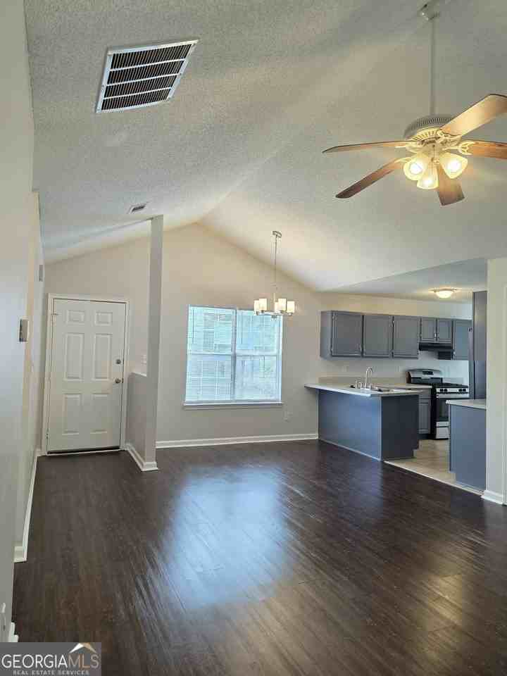 1504 Cain Ct N - Photo 5 of 20