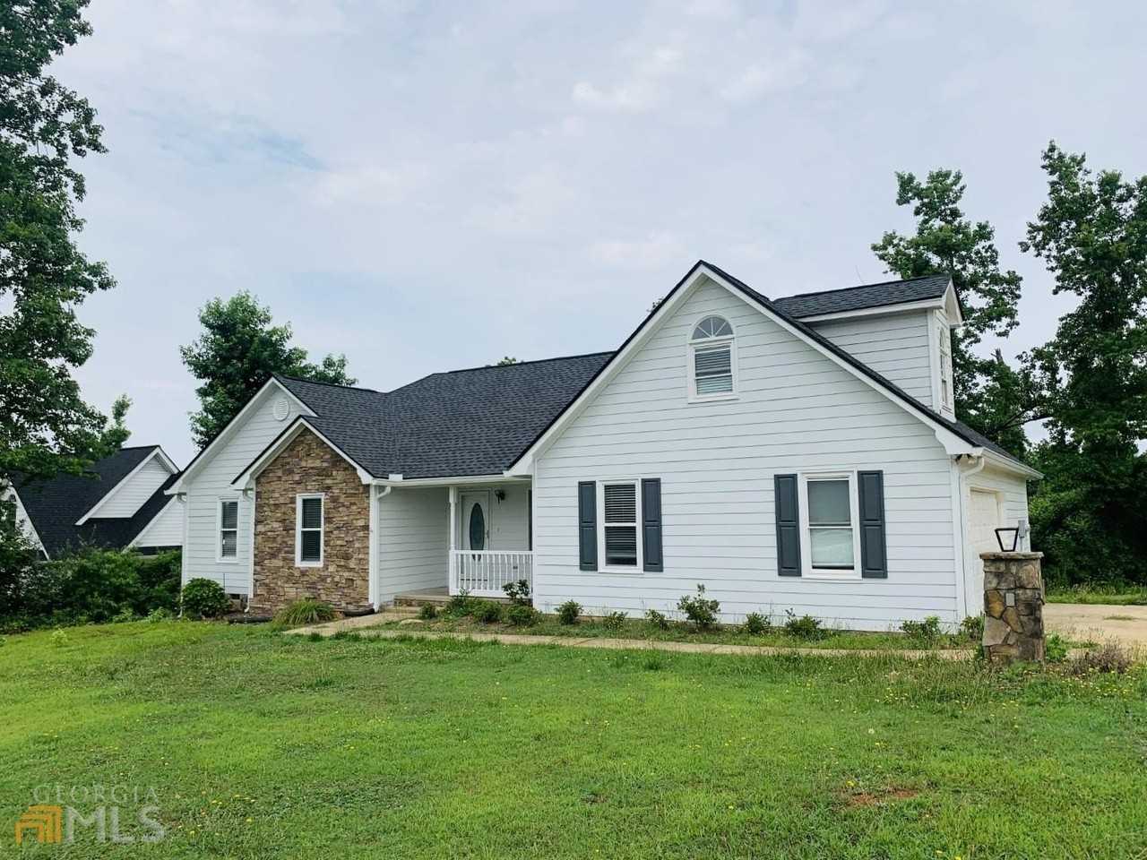 61 Garden Hills Dr